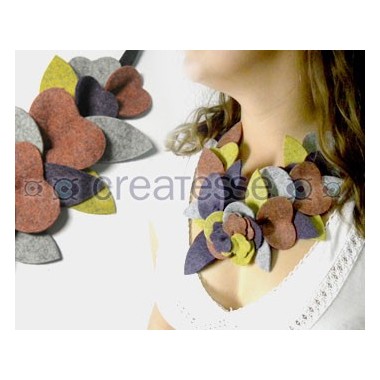 COLLAR FIELTRO FLORES MOSTAZA-GRIS-CALDERA